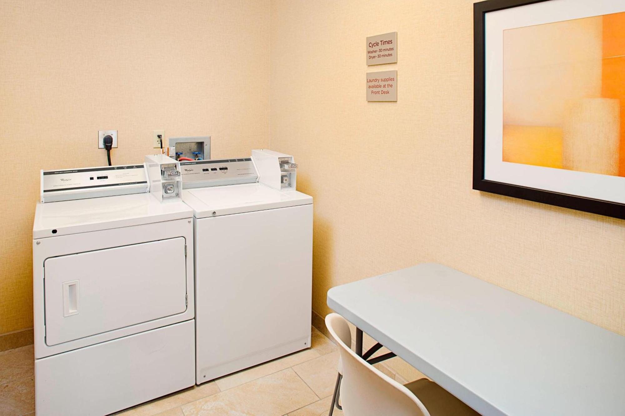Courtyard By Marriott West Palm Beach Airport Екстериор снимка